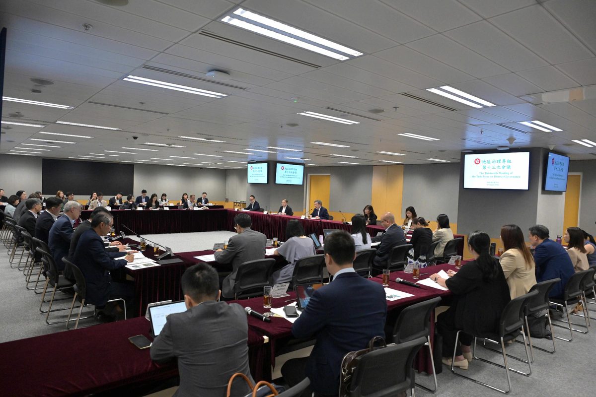 地區治理專組跟進社區支援及環境改善進度