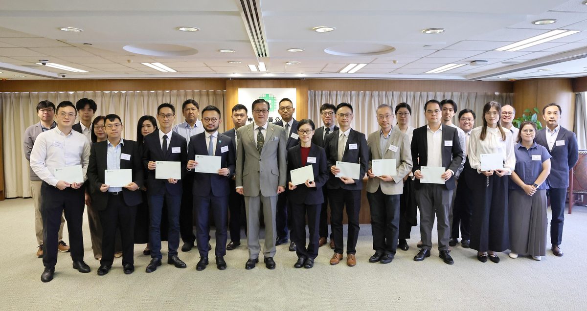 申訴專員嘉許六部門清理窩仔山違規佔地