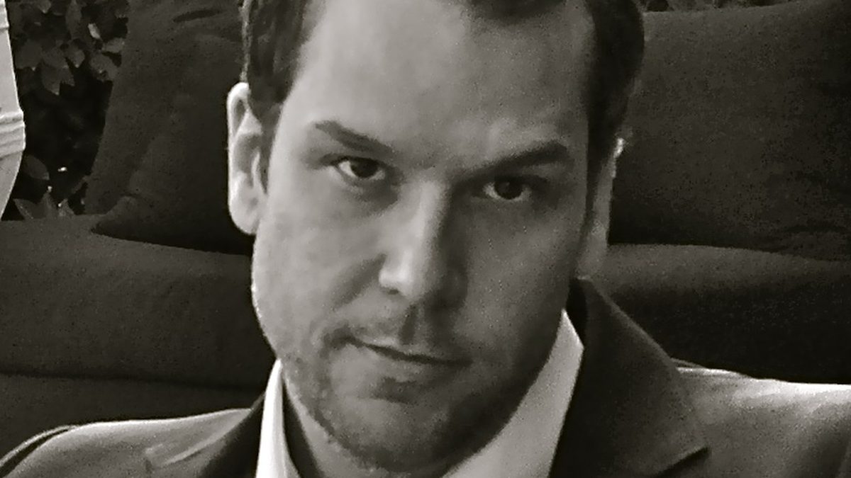 Dane Cook 胞弟盜1200萬美元藏意粉醬