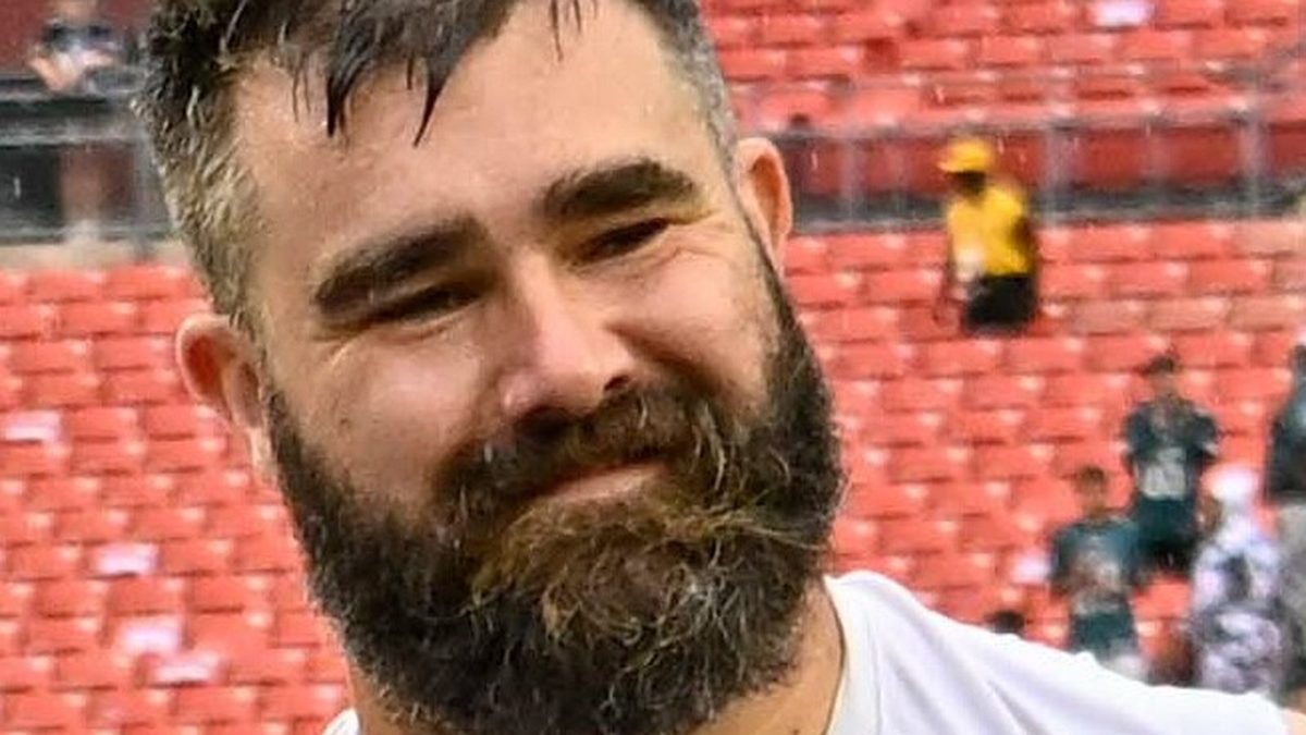 Kylie Kelce 解釋停貼女兒相片原因
