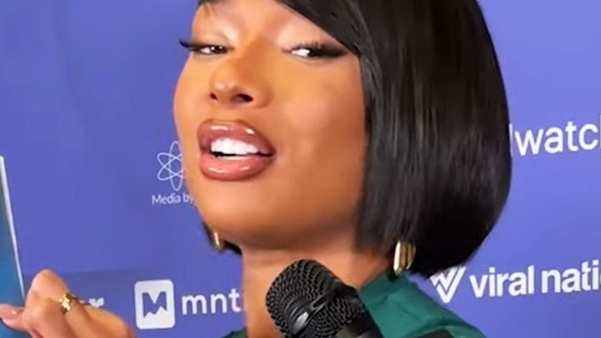 Megan Thee Stallion 新單曲重現 Tina Snow 分身