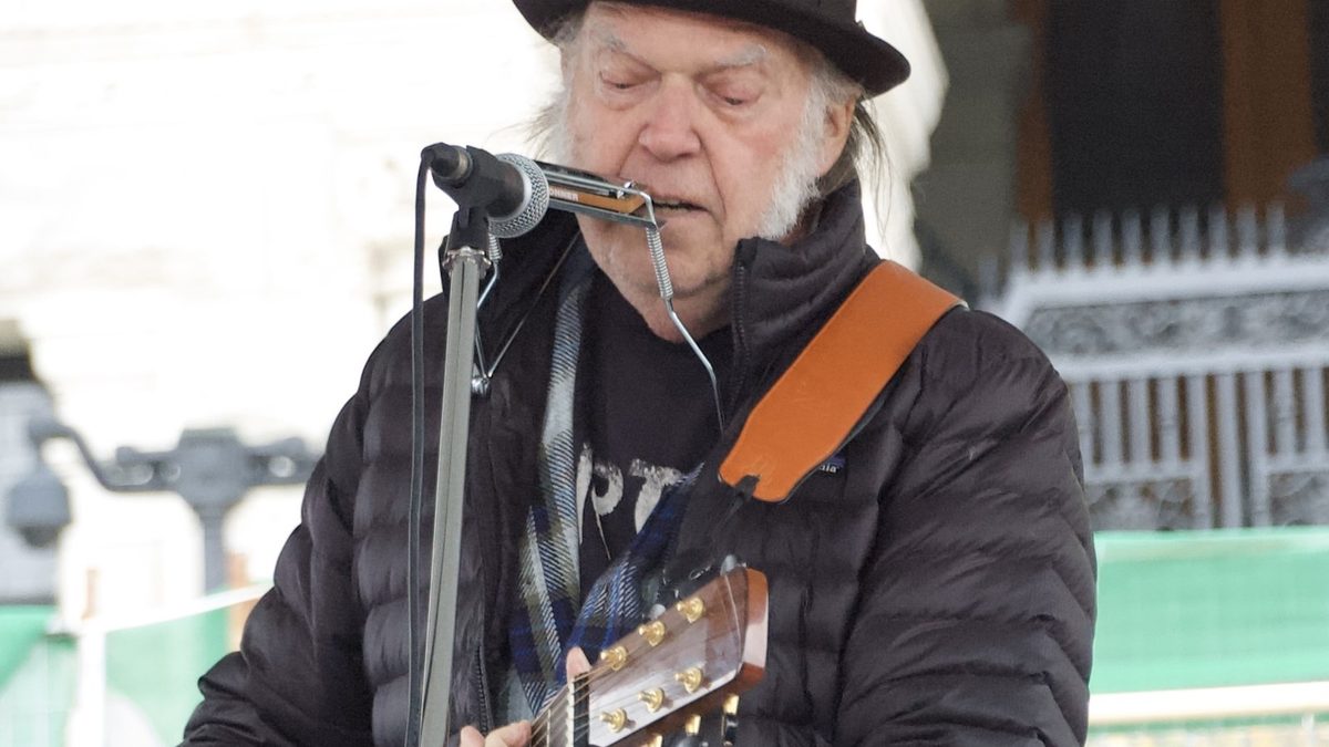 Neil Young 大讚《Digger》為「最佳電影」