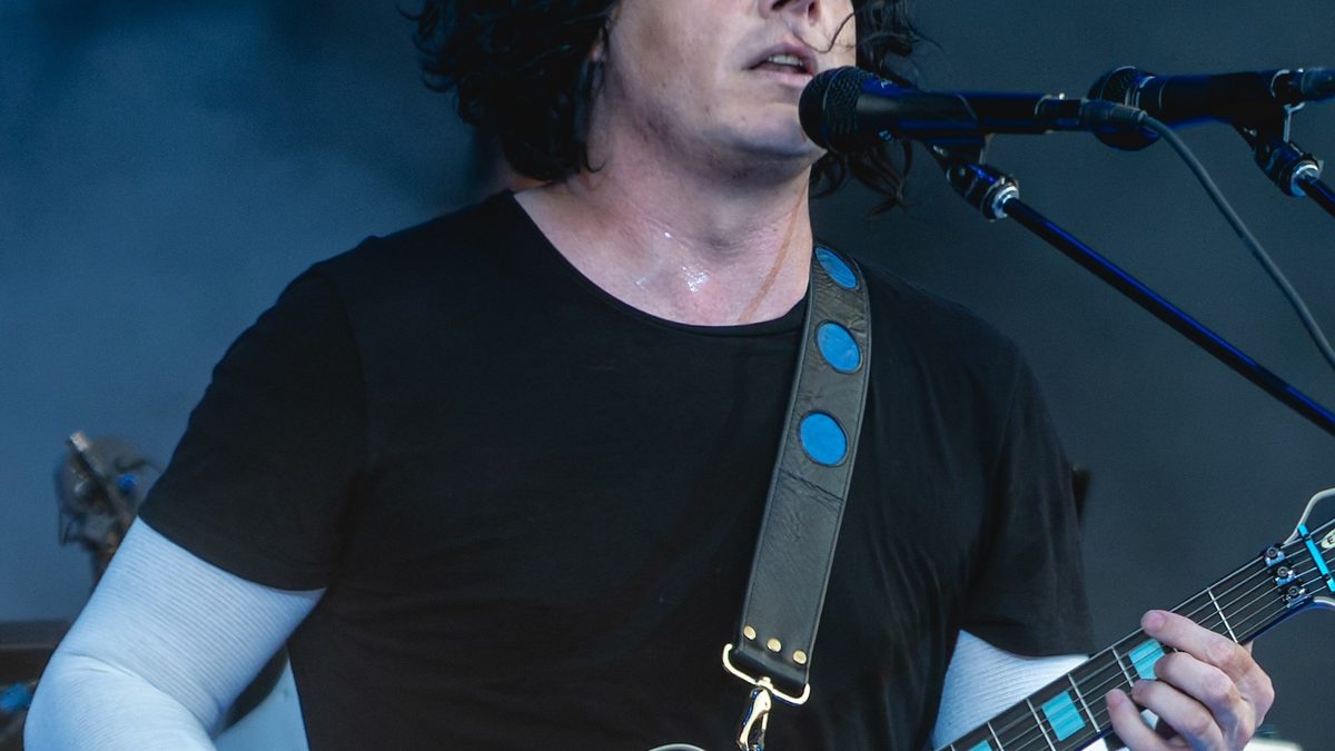 The Raconteurs 七年後重聚演出